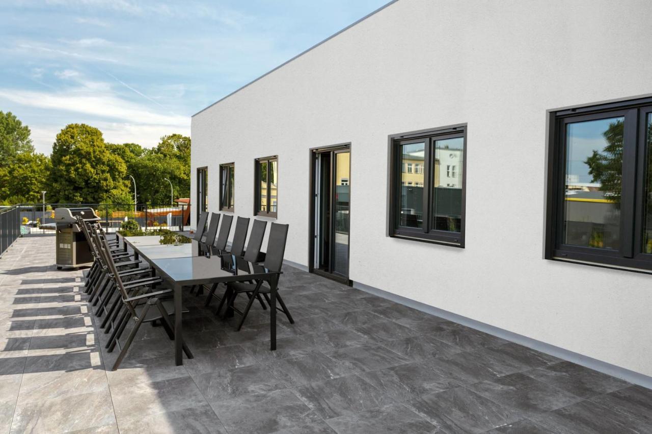 Monteurzimmer Berlin Pankow Mit Dachterrasse - Nur 10 Min. Von Der A10 - 3 Zimmer/ 7 Betten Luaran gambar