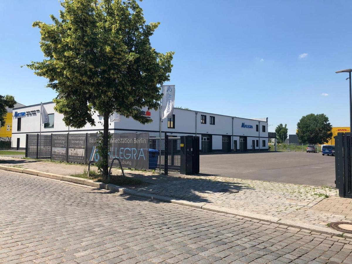 Monteurzimmer Berlin Pankow Mit Dachterrasse - Nur 10 Min. Von Der A10 - 3 Zimmer/ 7 Betten Luaran gambar